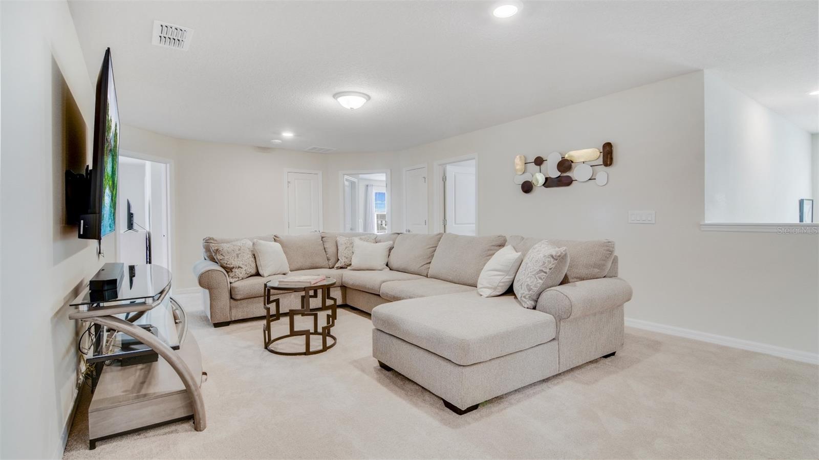 WINDSOR ISLAND PHASE 2A PB 187 PGS 31-34 LOT 450 - Residential