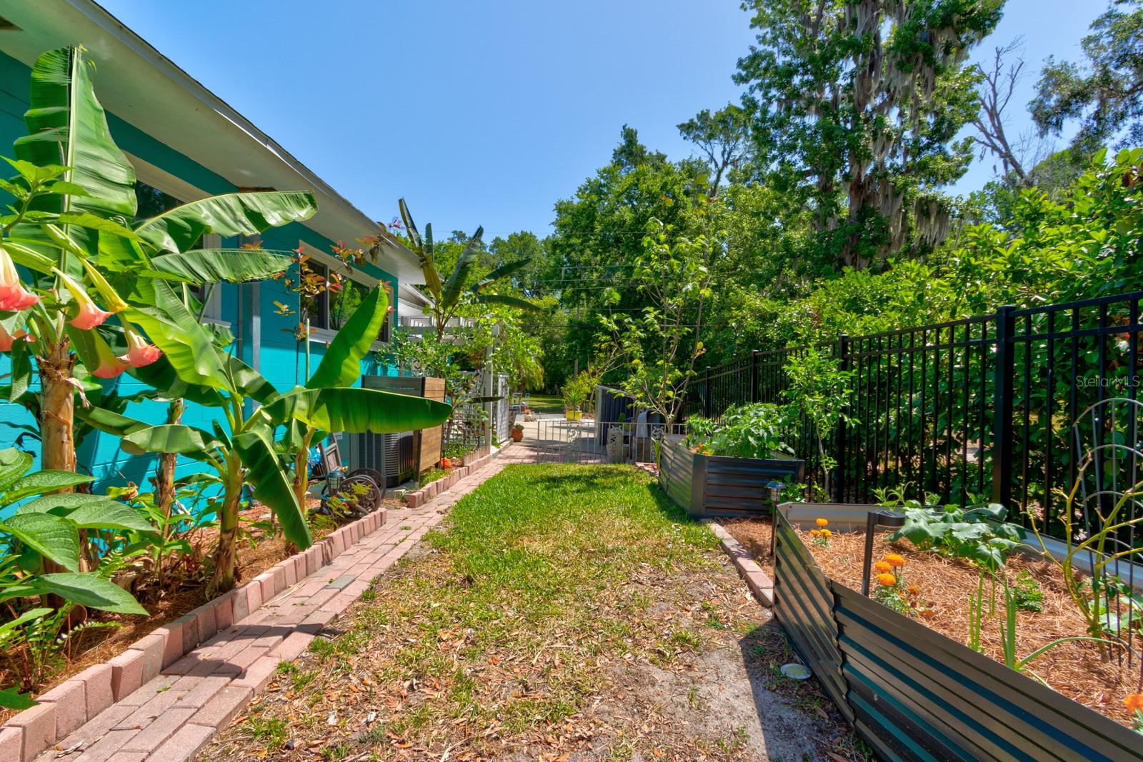 ROSELLA PARK - Residential