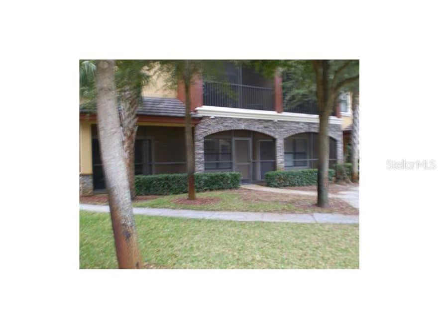 LOVELY 1 BEDROOM, 1 BATH CONDO WITH SCREENED LANAI:  LOTS & LOTS OF AMENTIES.  GREAT LOCATION, CLOSE TO SUTHERLAND ELEMENTARY, SHOPPING & ST PETE COLLEGE.  (ALL NEW FLOORING -AUGUST 2025)
