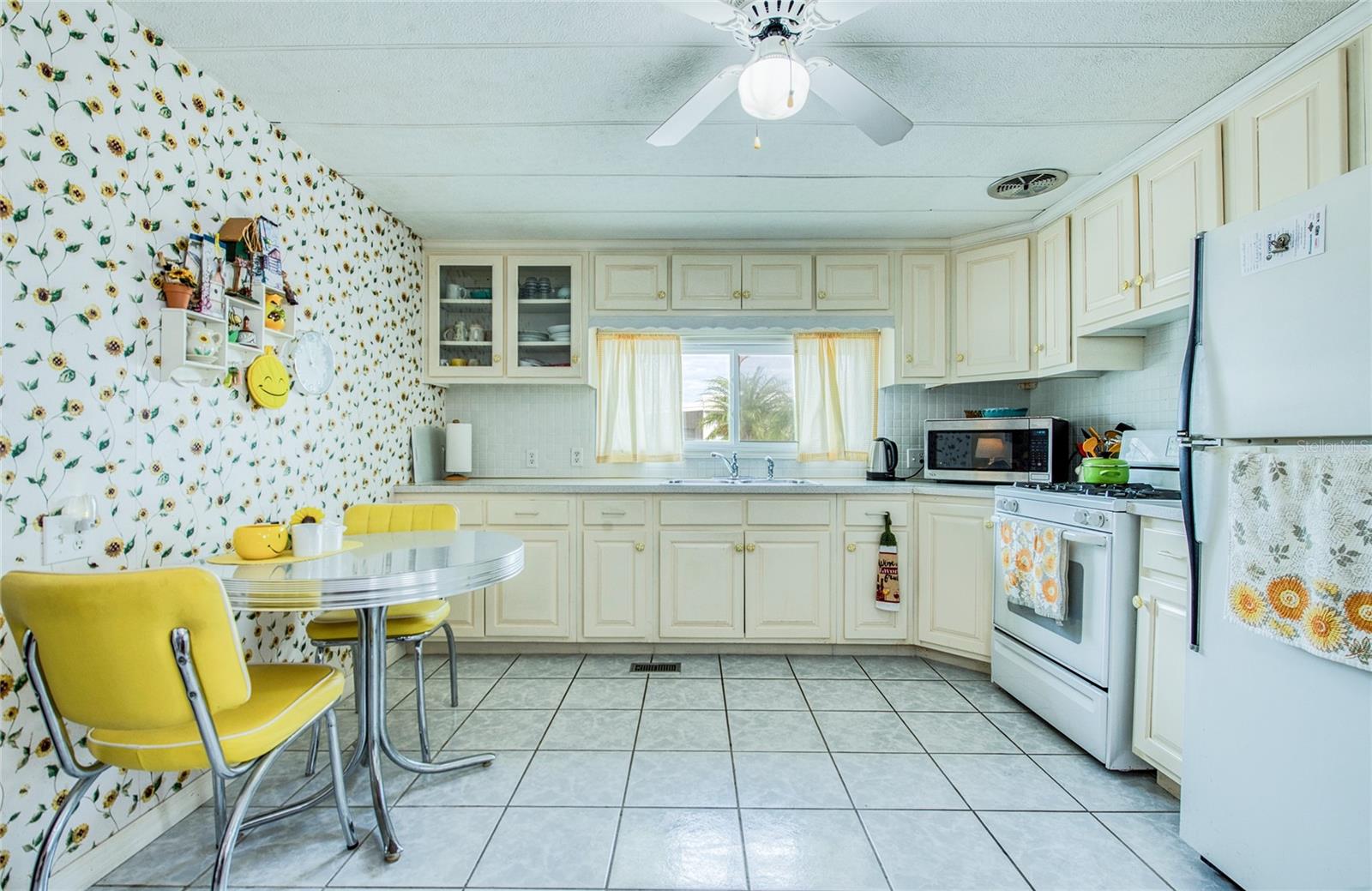 BAY ARISTOCRAT VILLAGE MOBILE HOME PARK UNREC - Residential