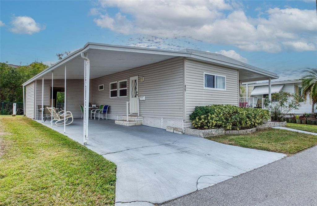 Photo of 18675 Us Highway 19 N #425, Clearwater, FL 33764 (MLS # TB8452786)