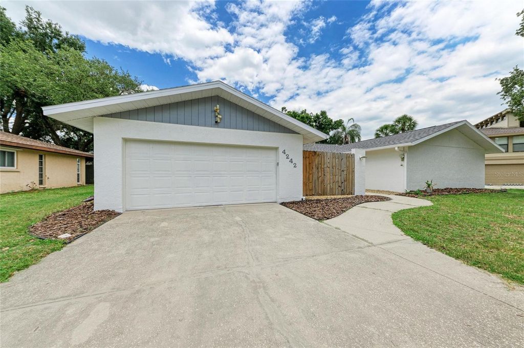 Photo of 4242 Dryden Circle, Sarasota, FL 34241 (MLS # A4696289)