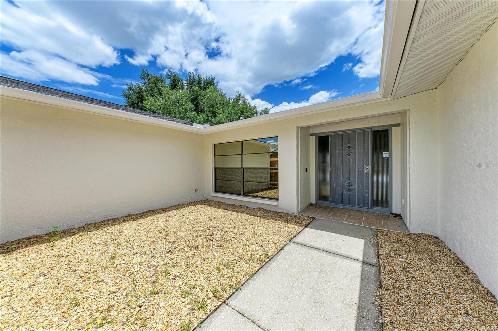 4242 DRYDEN CIRCLE
