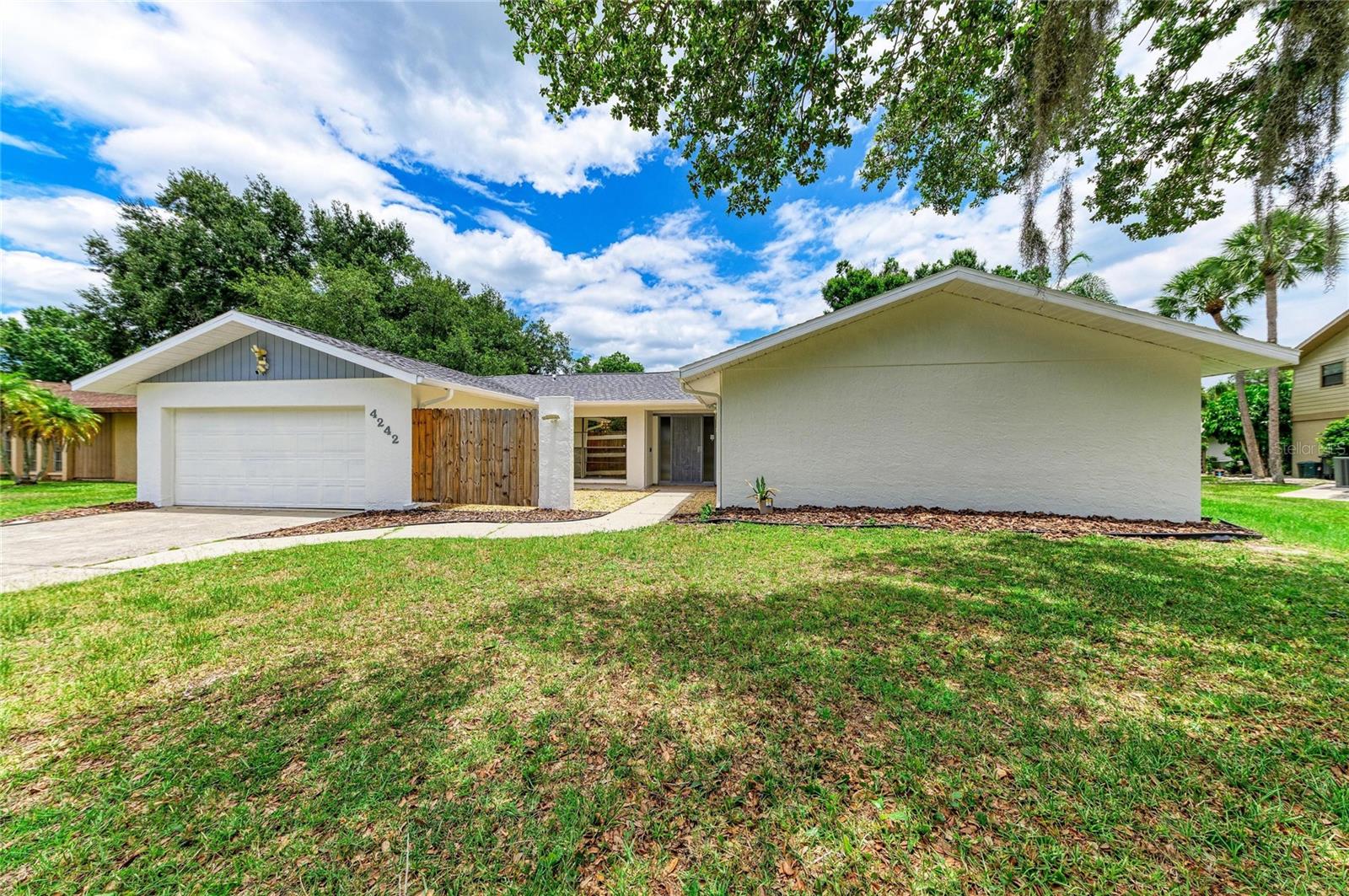 4242 DRYDEN CIRCLE