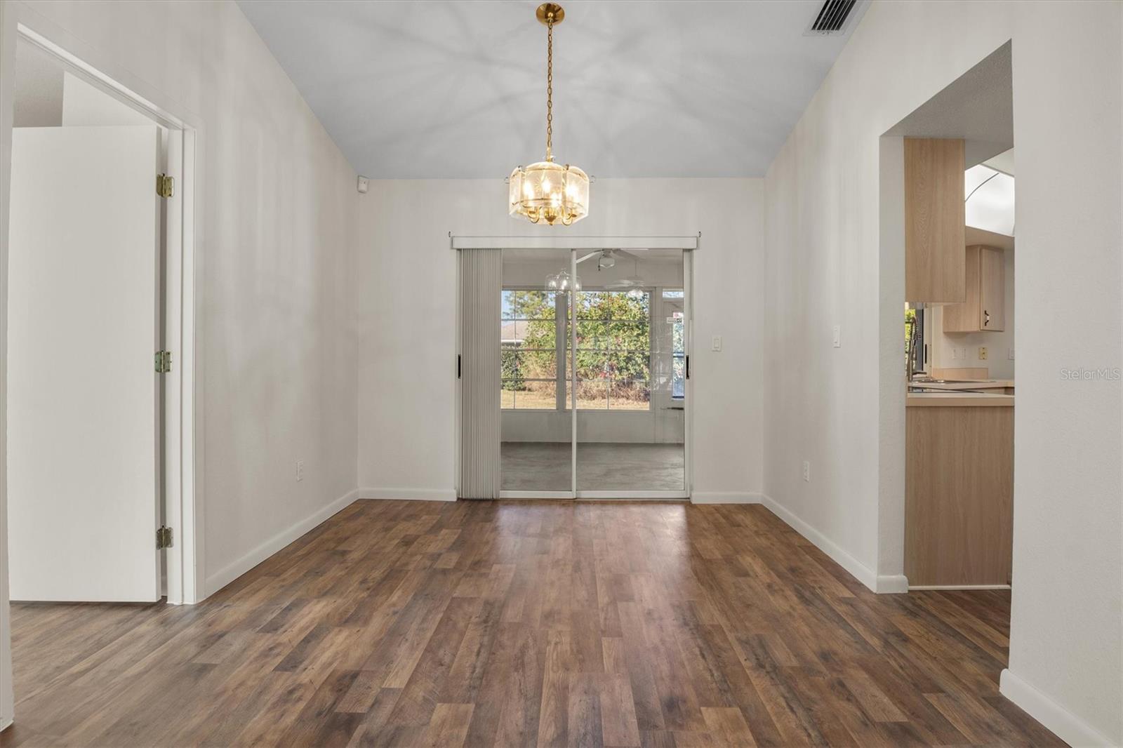 LAKE JACKSON HEIGHTS - Residential