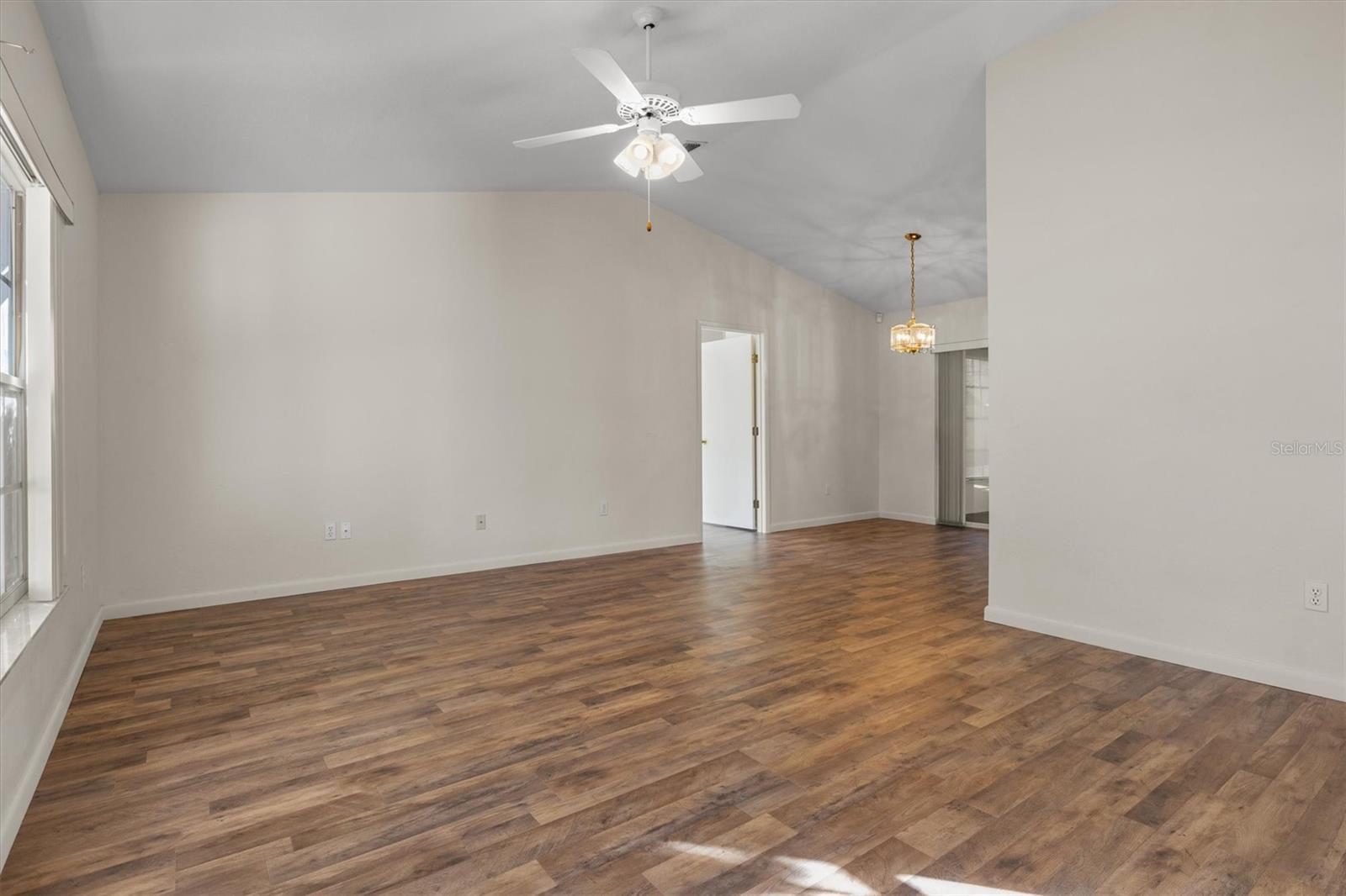 LAKE JACKSON HEIGHTS - Residential