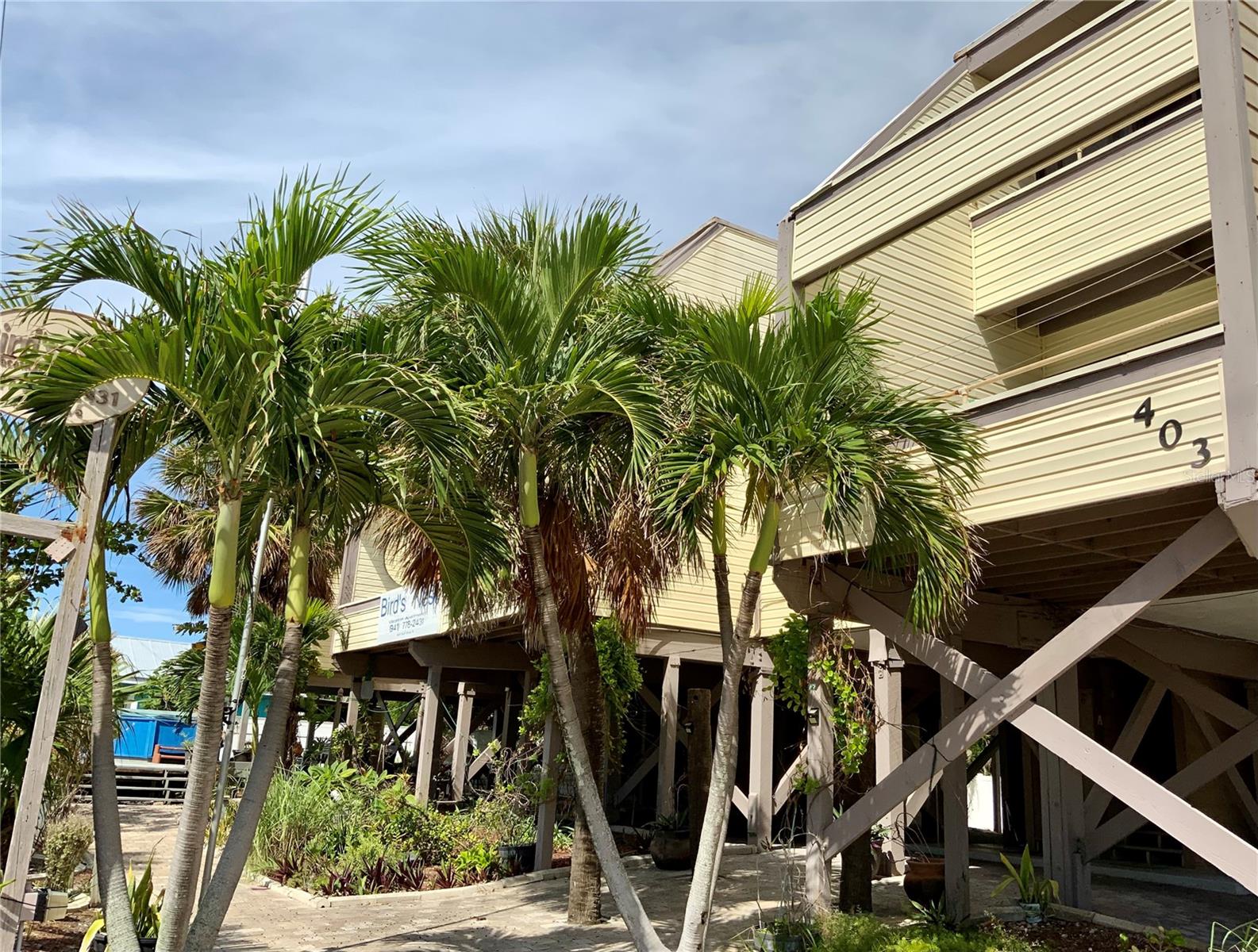 CORTEZ BEACH - Residential