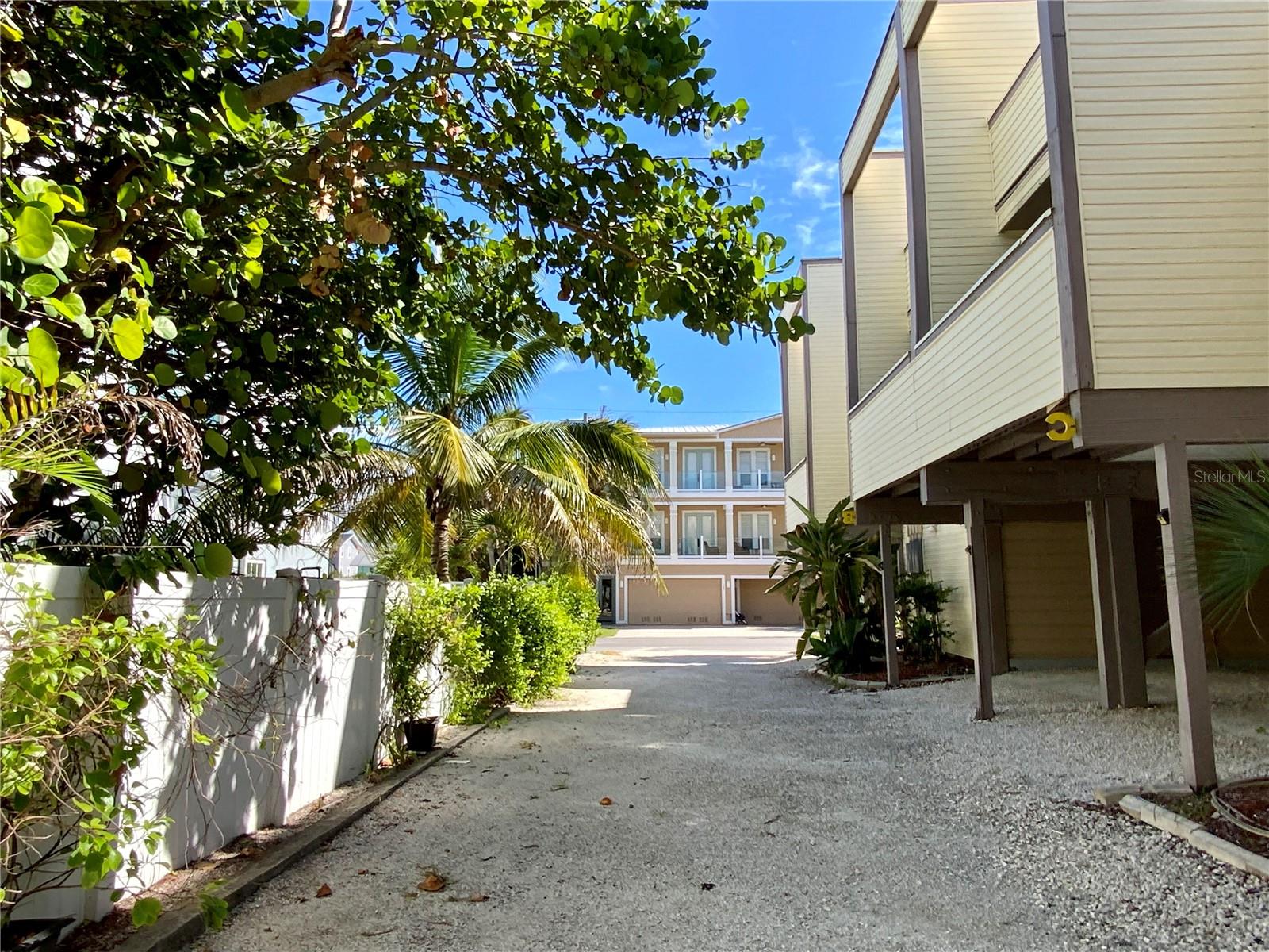 CORTEZ BEACH - Residential