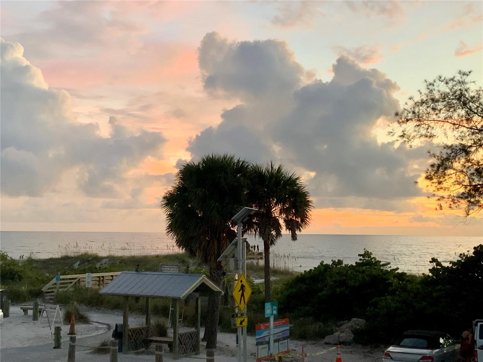 CORTEZ BEACH - Residential