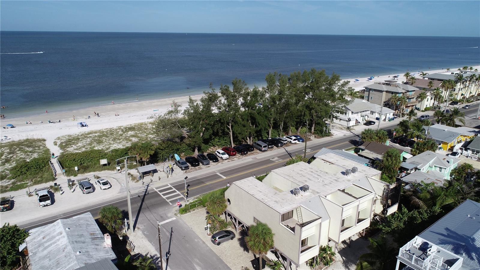 CORTEZ BEACH - Residential