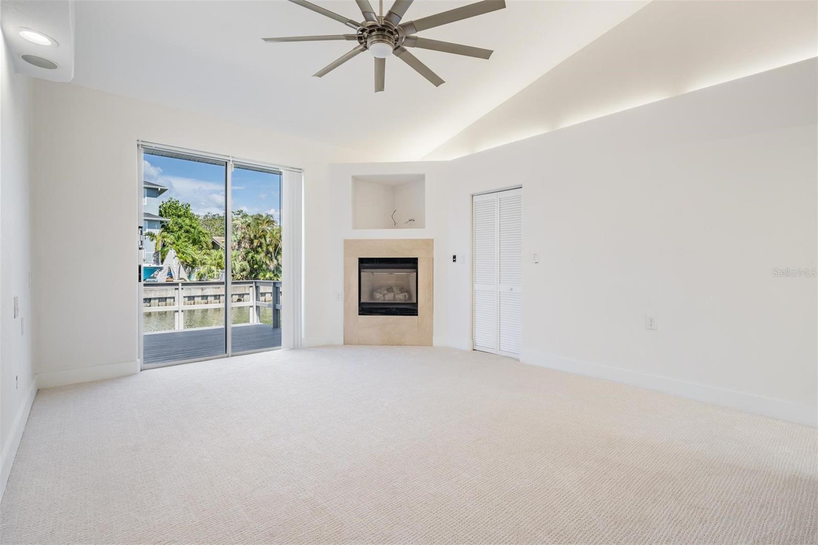 HARBOR VIEW VILLAS 4TH ADD - Residential