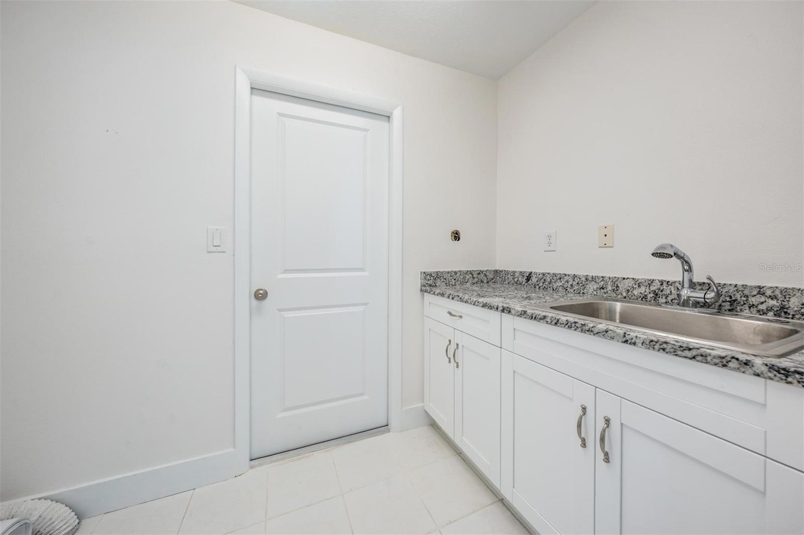 HARBOR VIEW VILLAS 4TH ADD - Residential