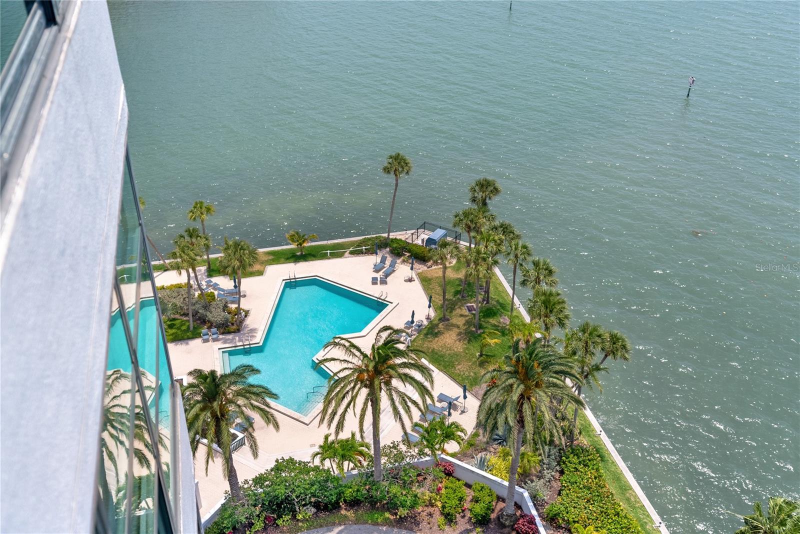 CONDO ON THE BAY TOWER I - Residential
