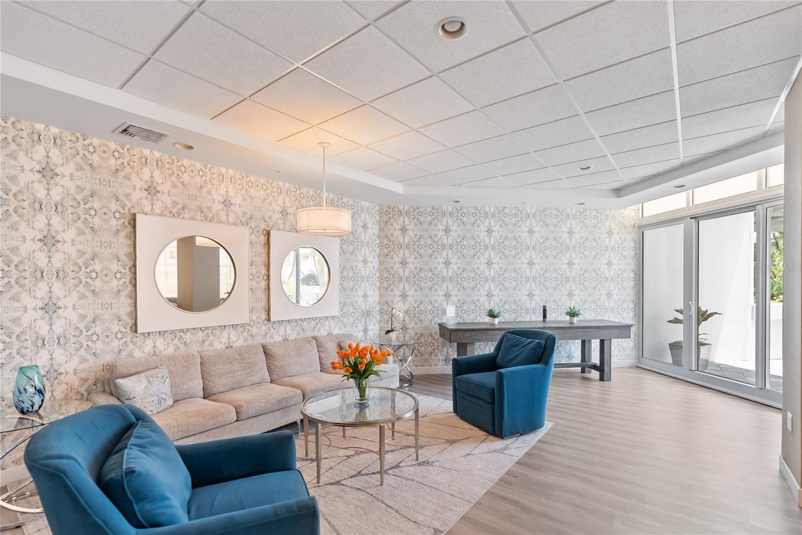CONDO ON THE BAY TOWER I - Residential
