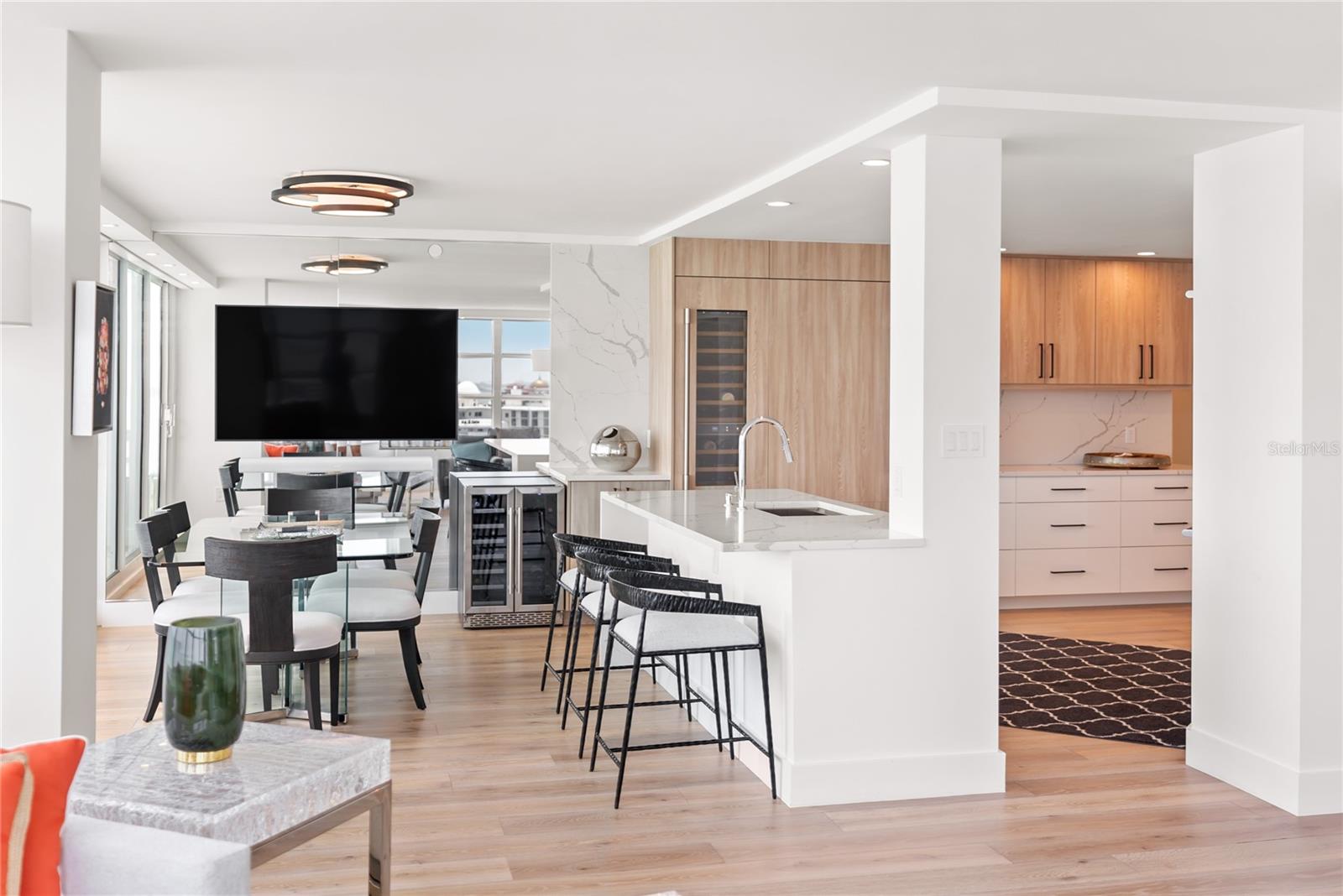 CONDO ON THE BAY TOWER I - Residential