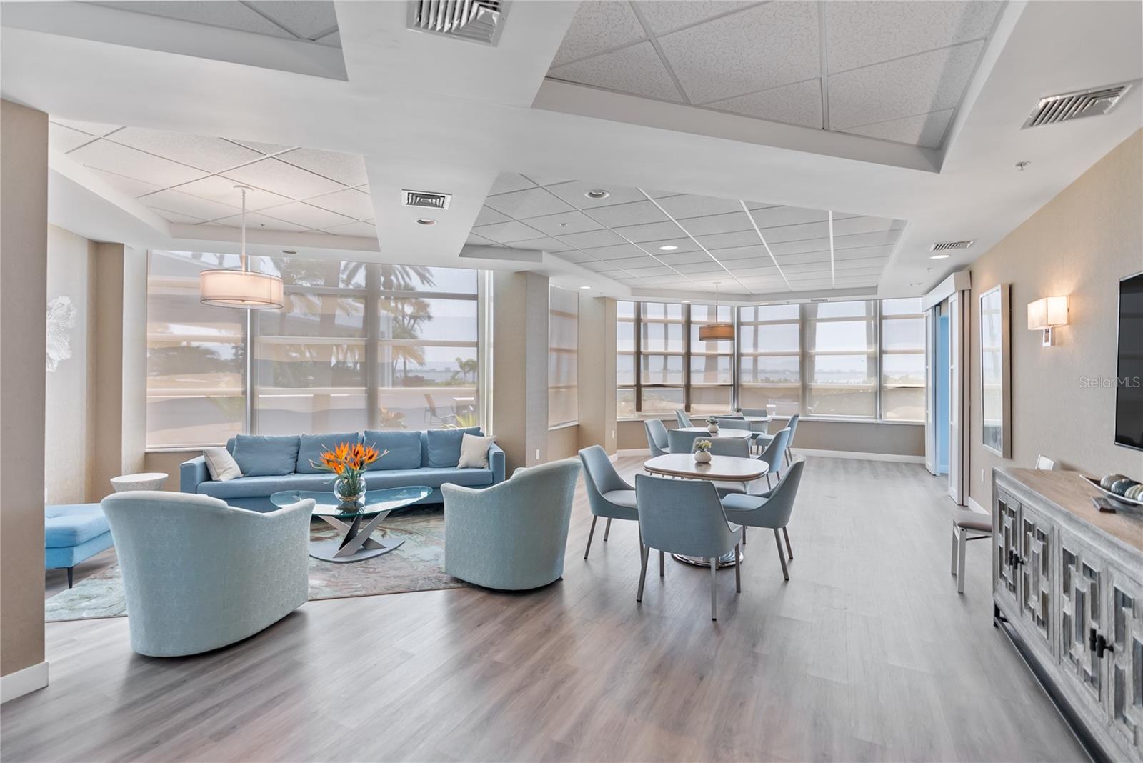 CONDO ON THE BAY TOWER I - Residential