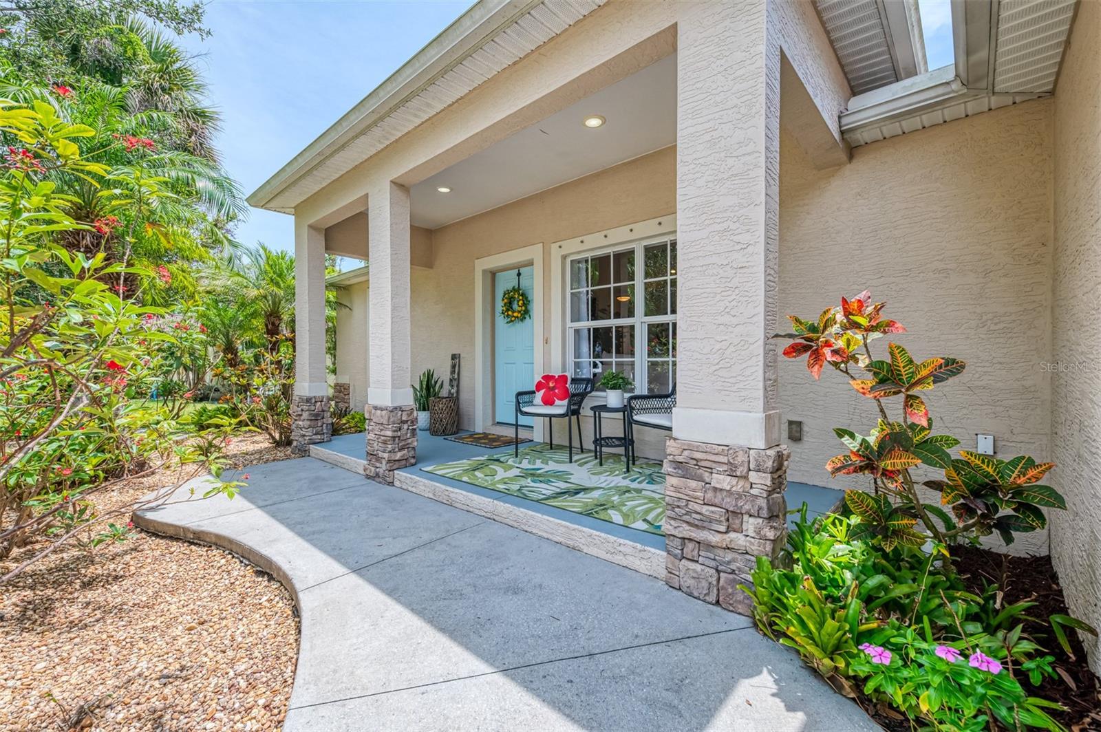 1715 FOSSIL DRIVE