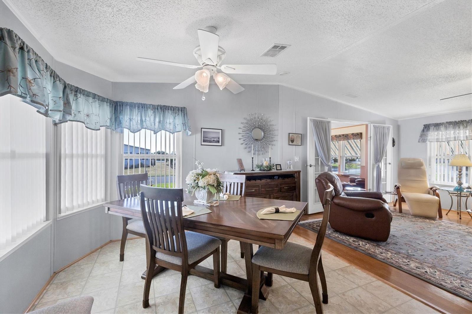 LEMON BAY ISLES PH 04 - Residential