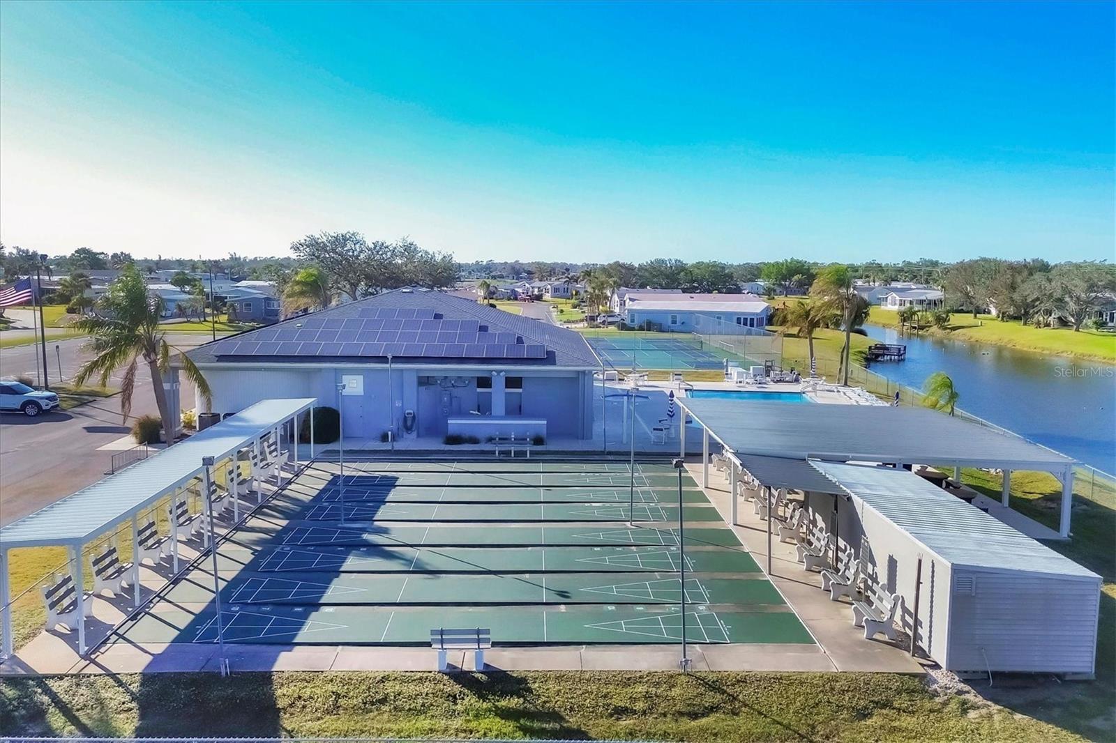 LEMON BAY ISLES PH 04 - Residential