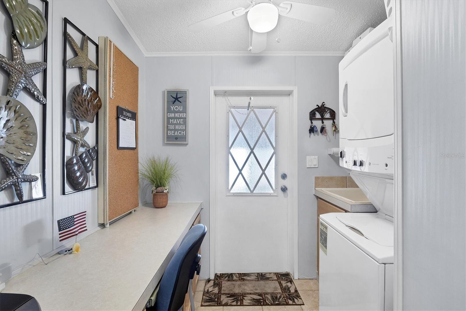 LEMON BAY ISLES PH 04 - Residential