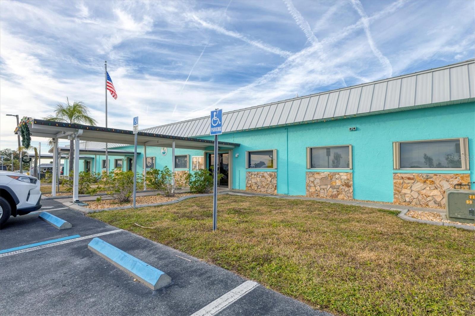 LEMON BAY ISLES PH 04 - Residential