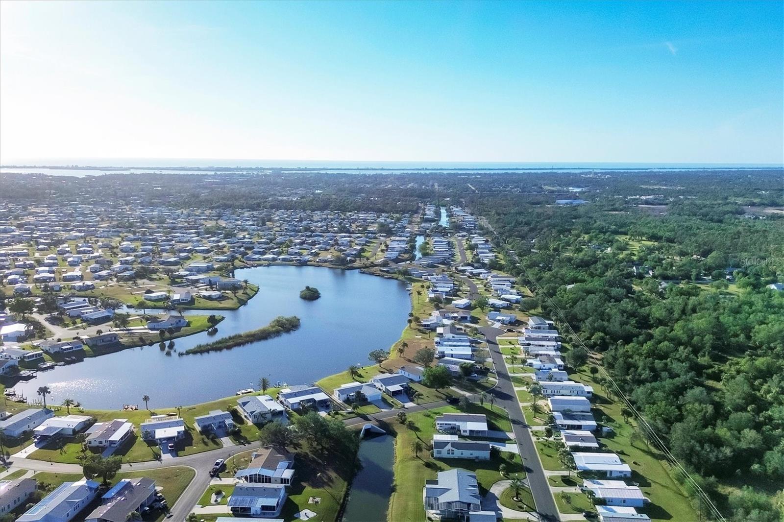 LEMON BAY ISLES PH 04 - Residential