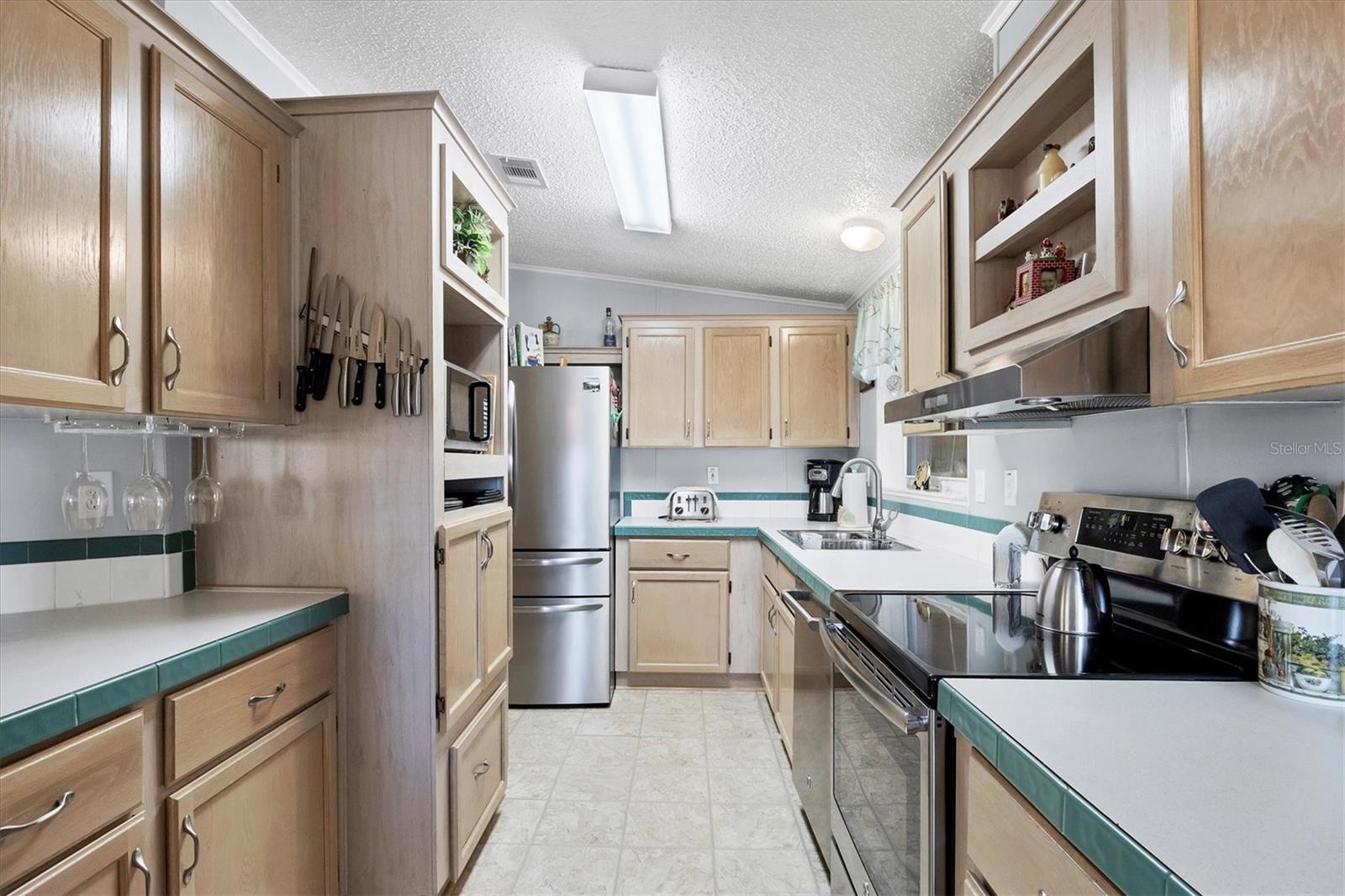 LEMON BAY ISLES PH 04 - Residential