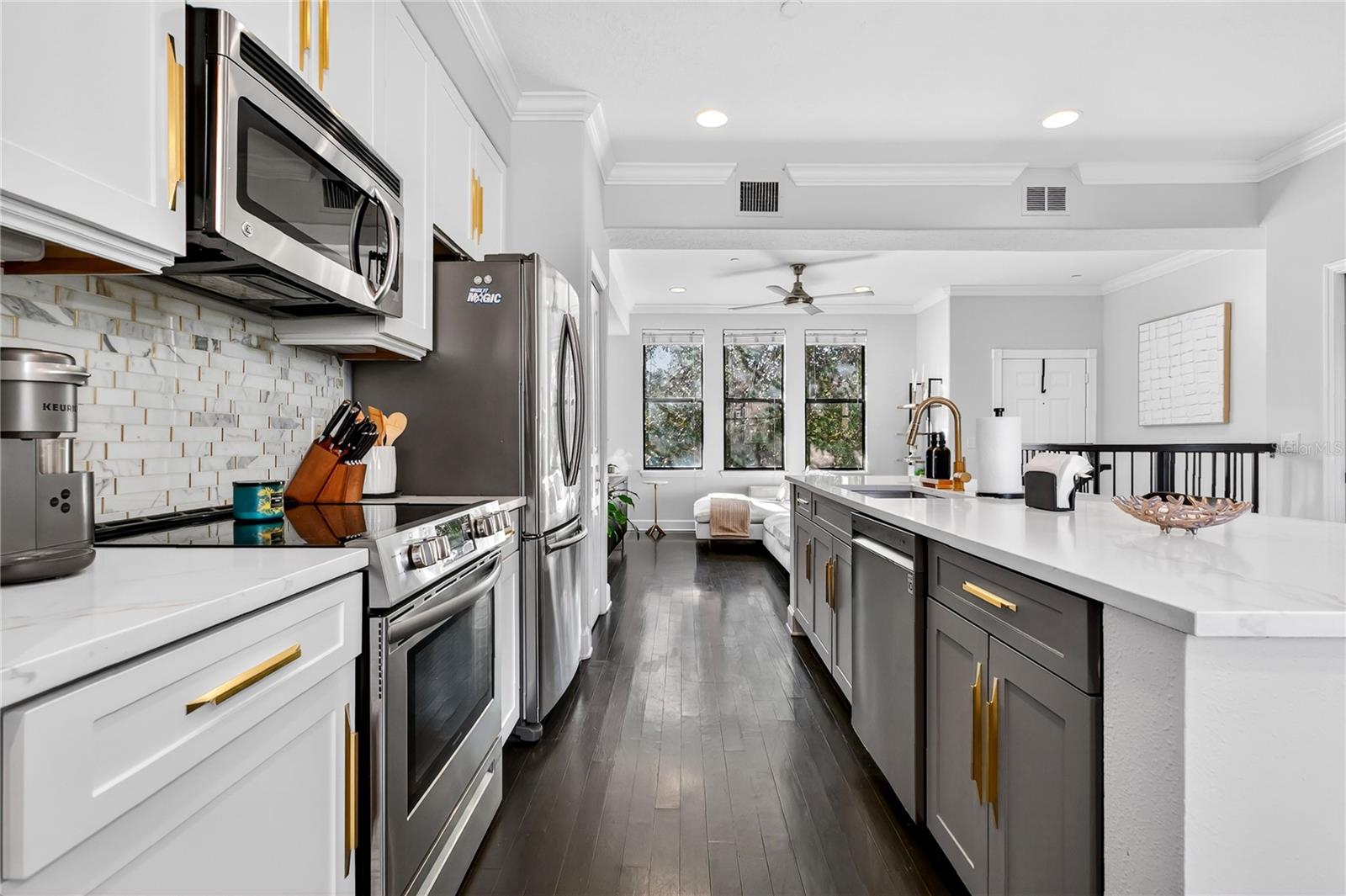 COPLEY SQUARE - Residential