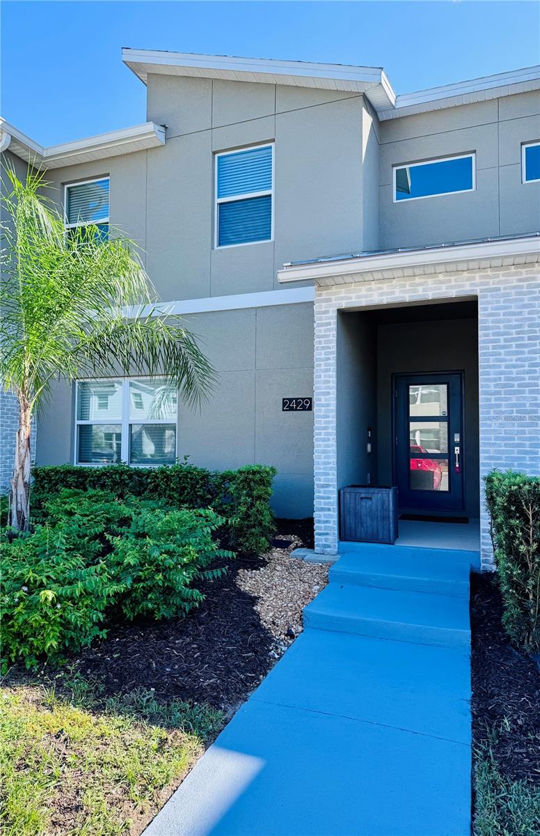 COVE AT STOREY LAKE 5 - Residential