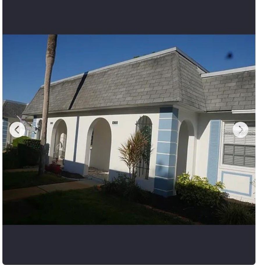 Ready to move, Nice and quiet community that offers amenities like pool, club house, lawn care, Cable, internet Acces, irrigation, pest control, trash removal, laundry facility. Near to US19 and SR 54, New Port Ritchey, close to shoppings, dinning, schools, Banks and others.