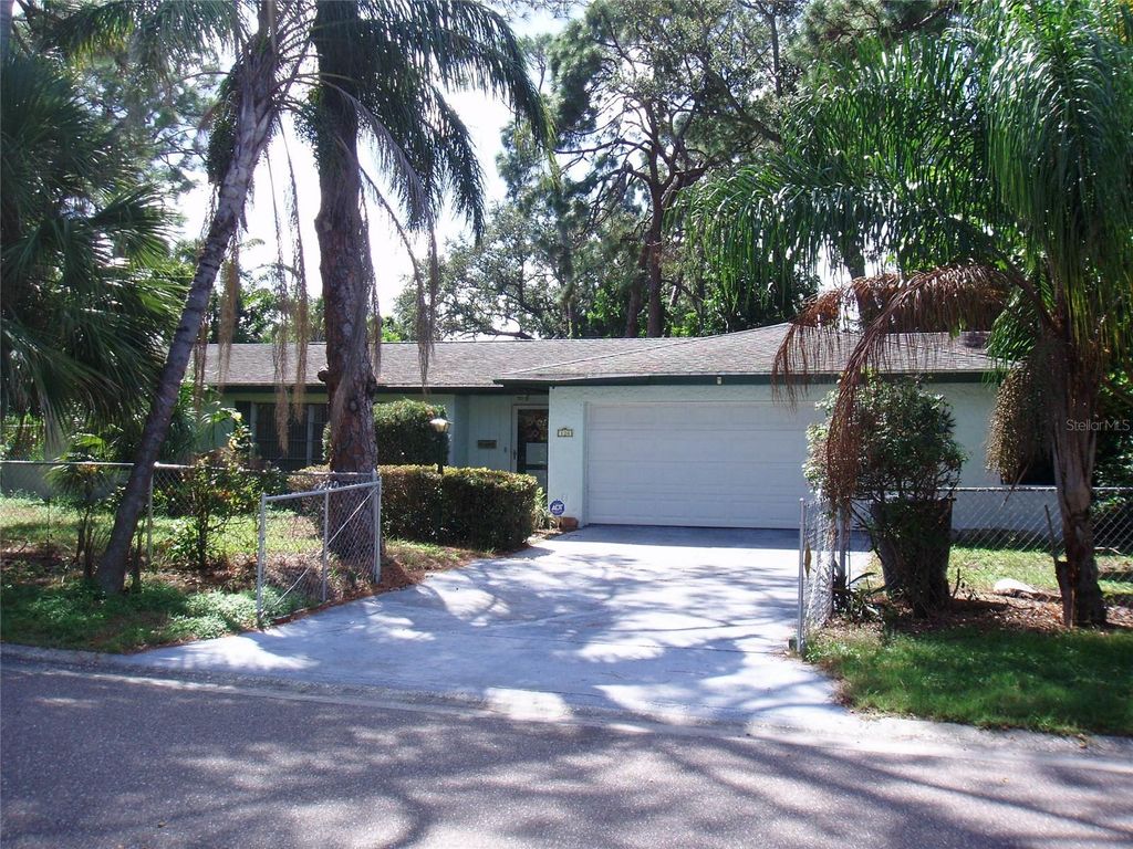 Photo of 120 SW Monroe Circle N, St Petersburg, FL 33703 (MLS # TB8418068)
