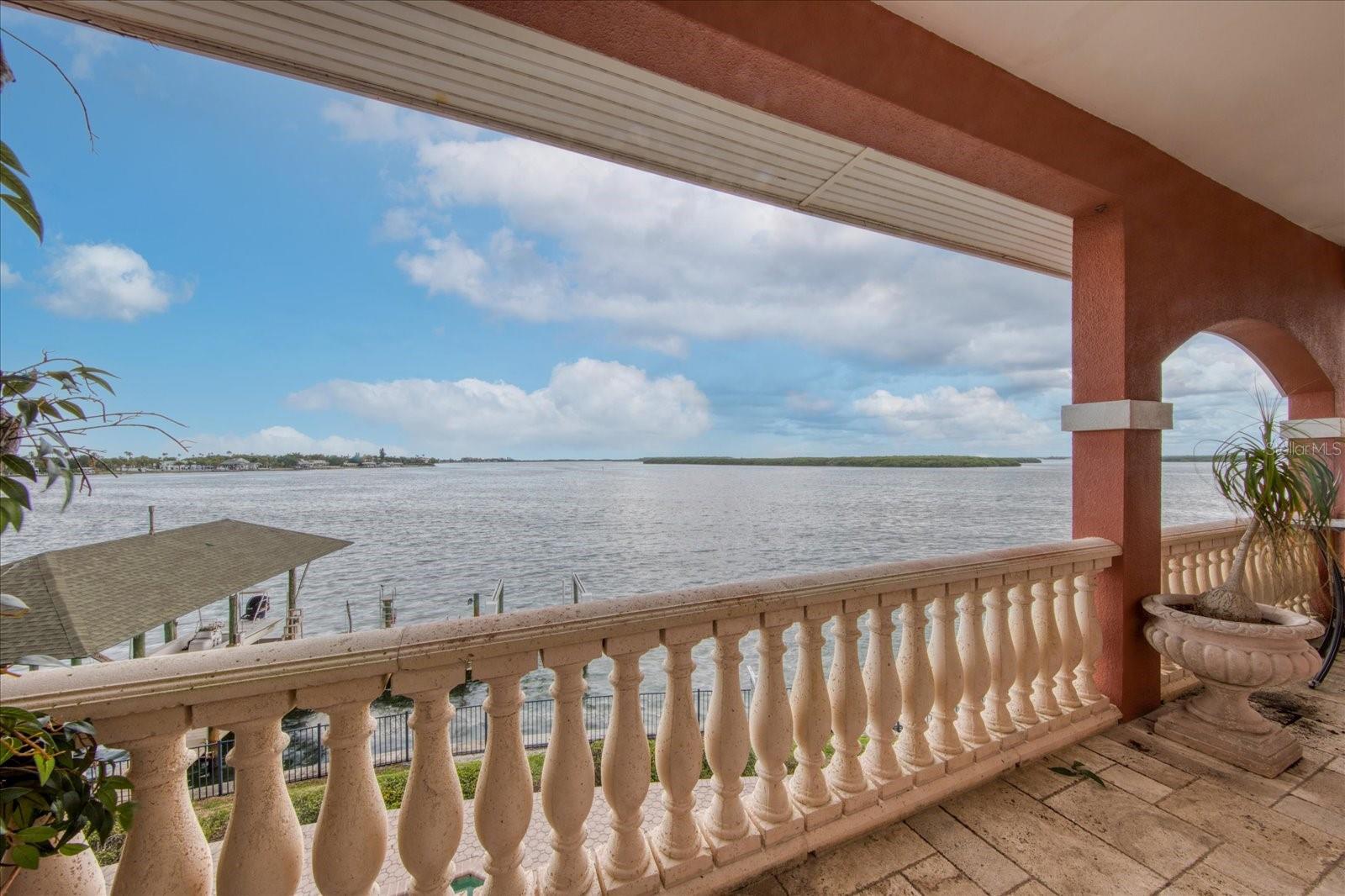 ISLAND ESTATE OF CLEARWATER UNITS 6D 7A 7C - Residential