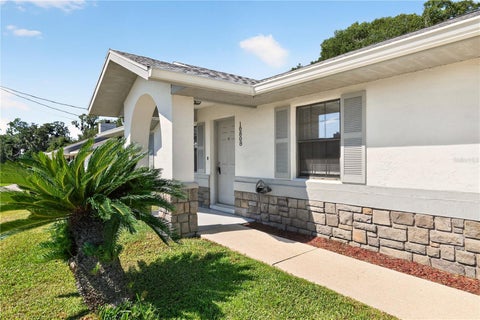 Tiny photo for 10808 SE 43rd Avenue, Belleview, FL 34420 (MLS # OM730975)