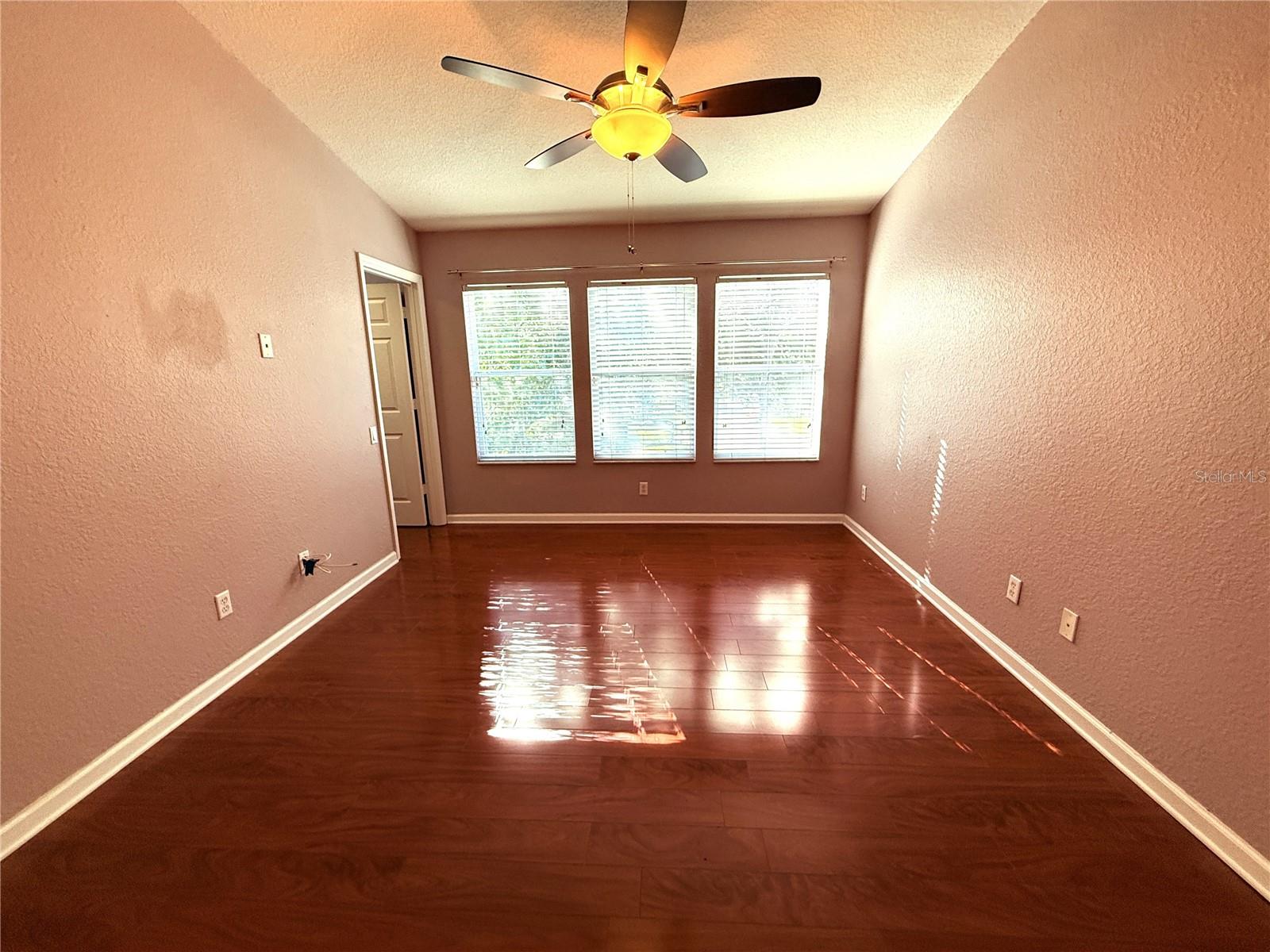 STONEBRIDGE LAKES PH 19 - Residential Lease