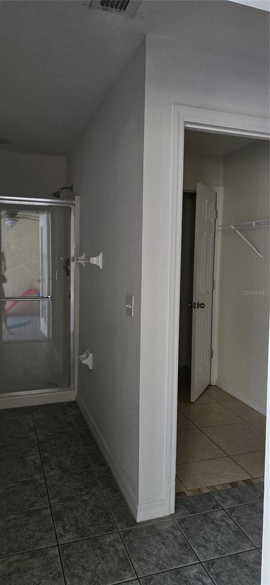 RESERVE/TOWN CENTER - Residential Lease