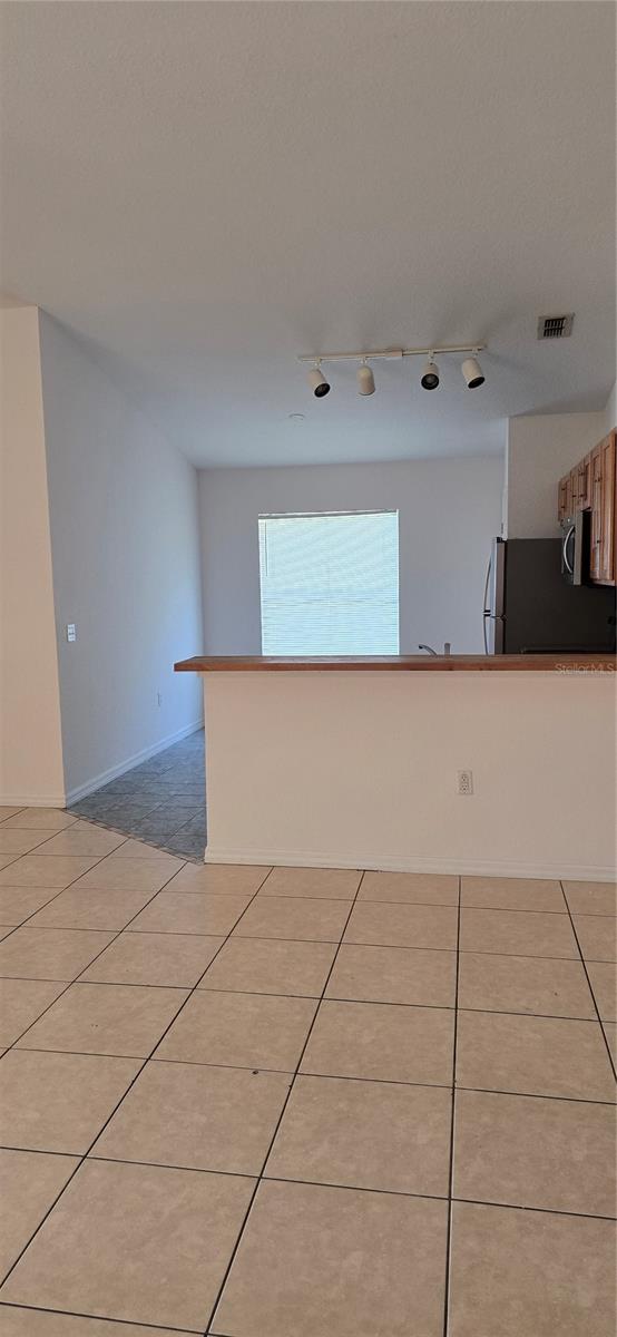 RESERVE/TOWN CENTER - Residential Lease