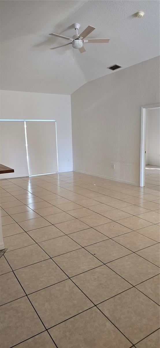 RESERVE/TOWN CENTER - Residential Lease