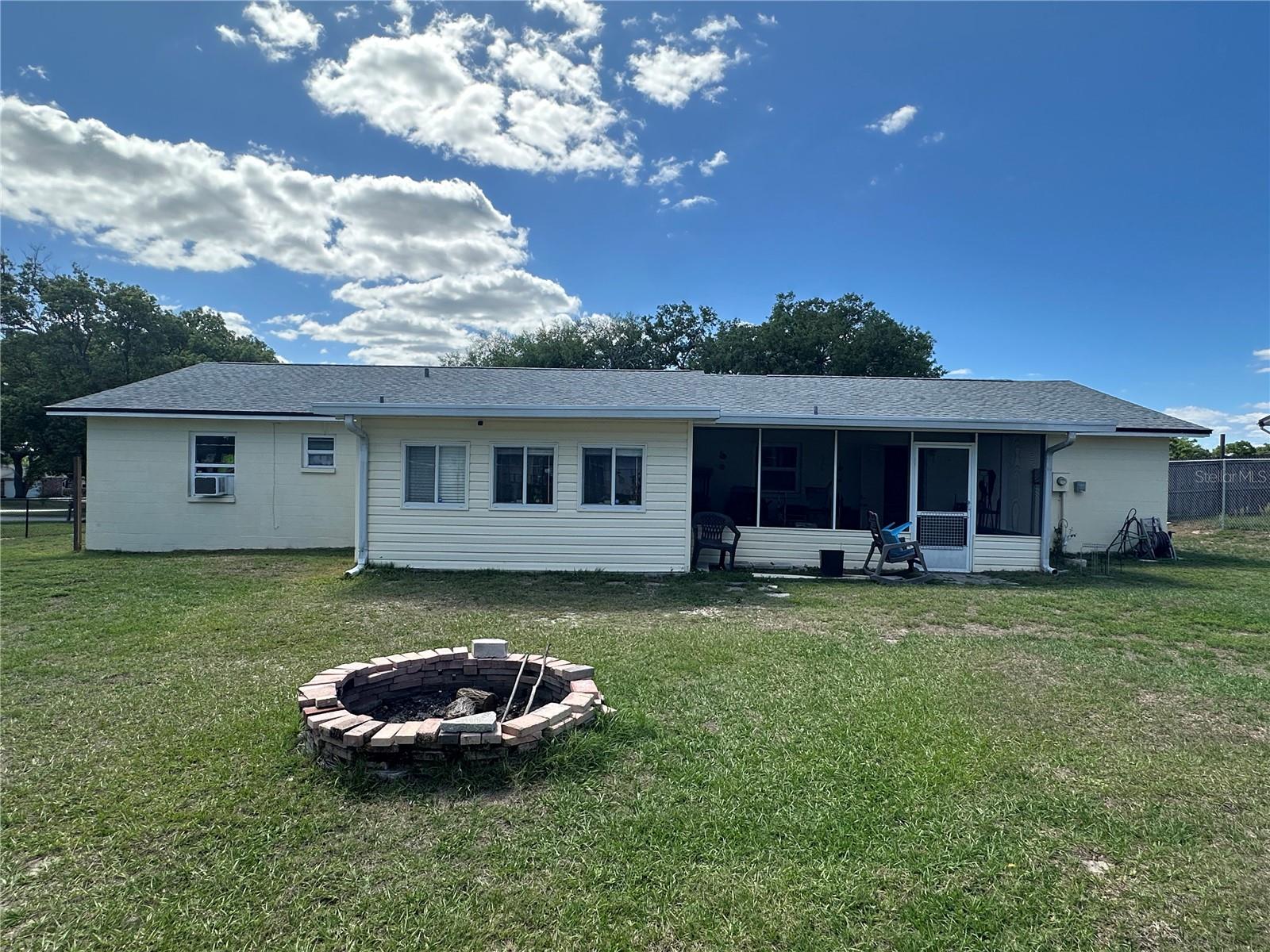 HIGHLAND GRVS SUB - Residential