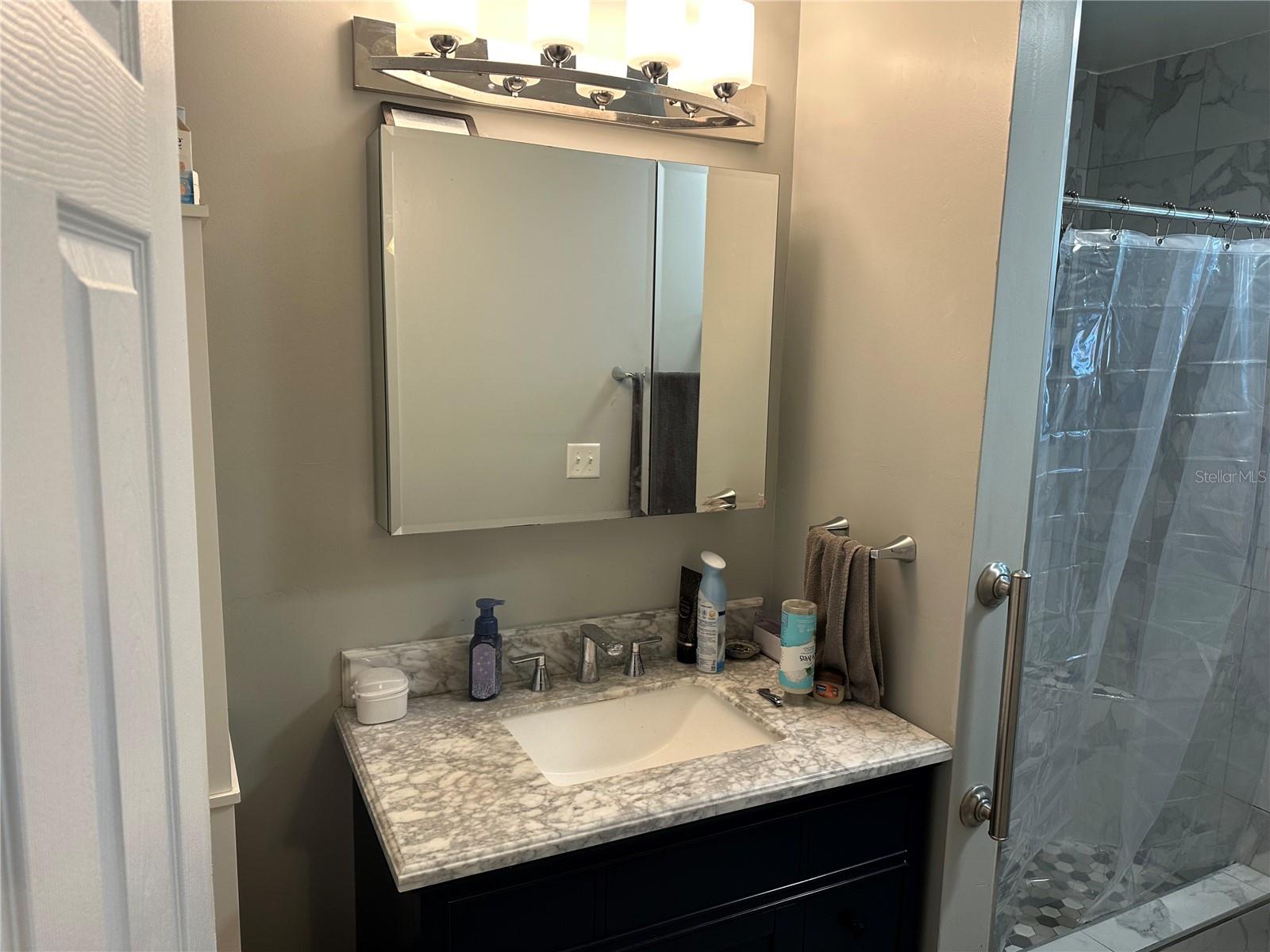 HIGHLAND GRVS SUB - Residential