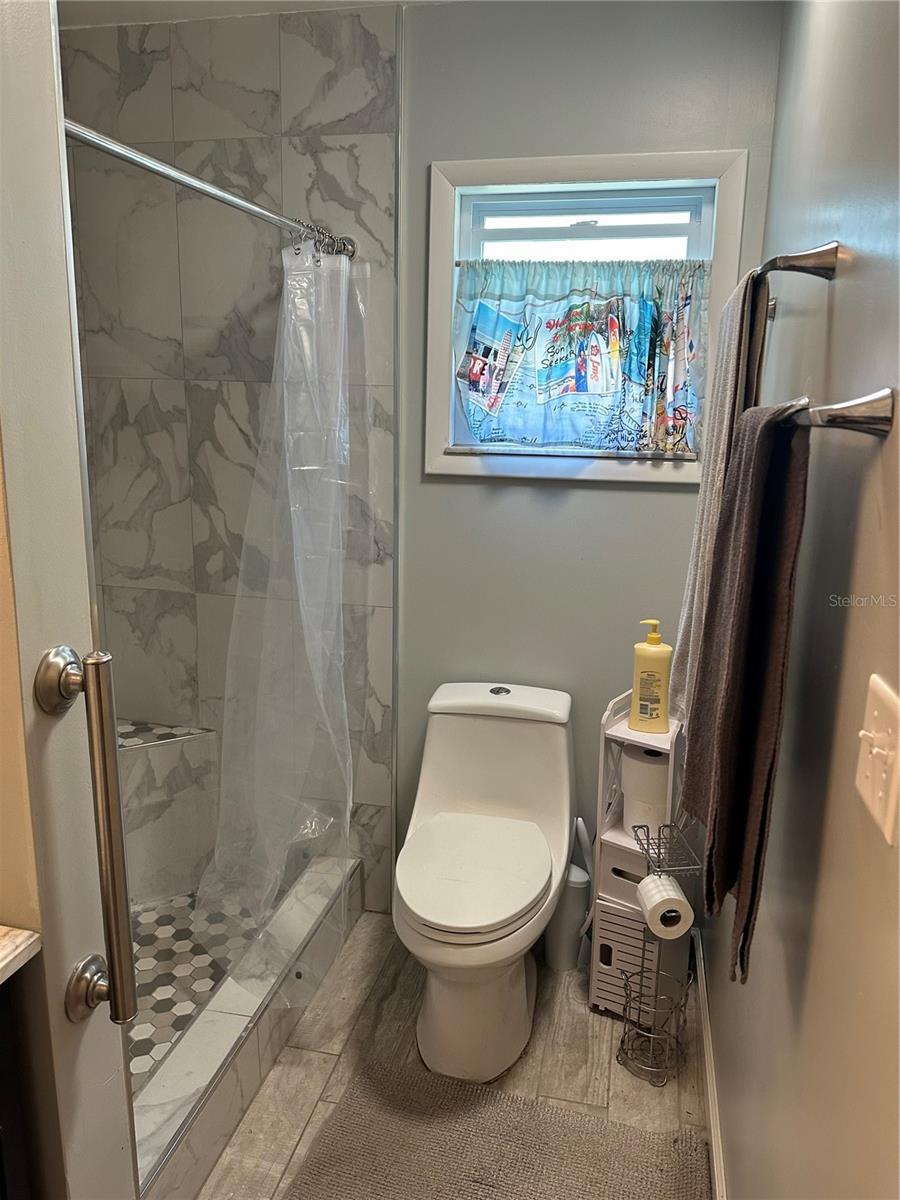 HIGHLAND GRVS SUB - Residential