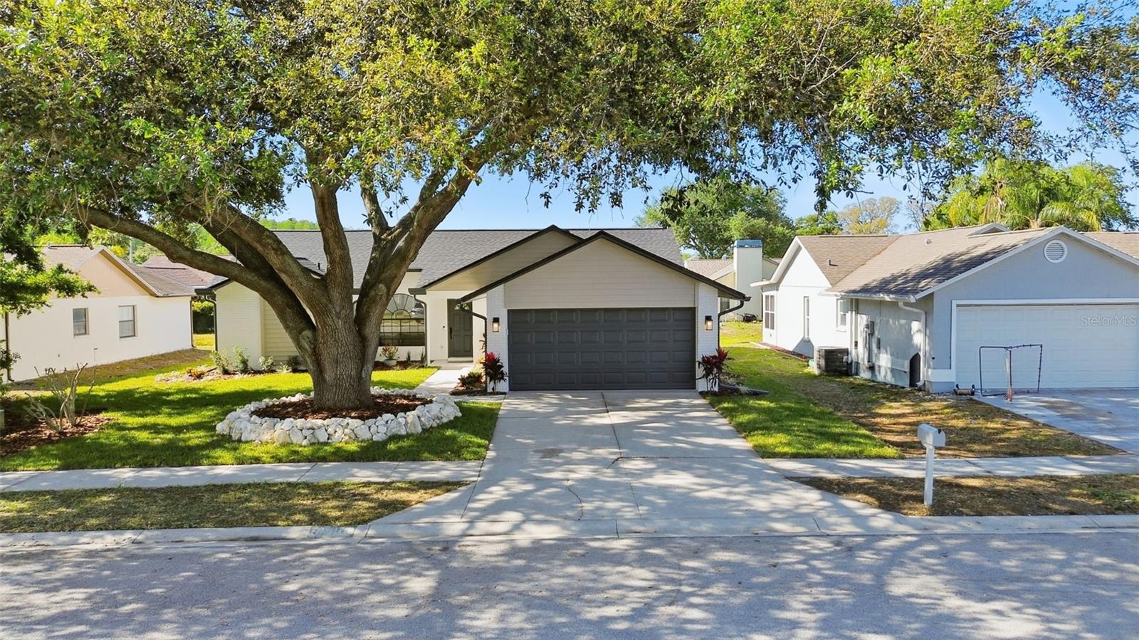 DEER PARK - Residential