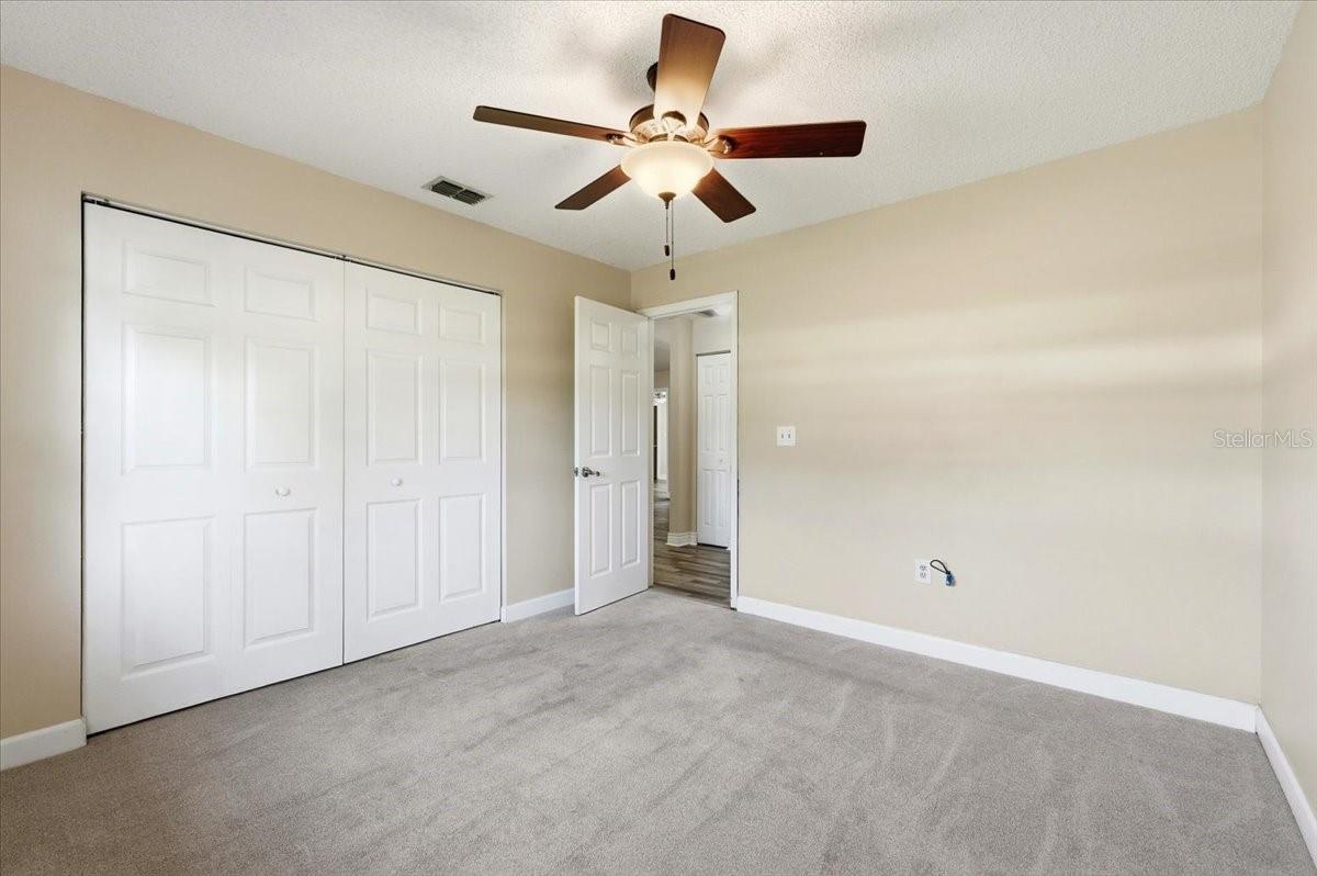 COUNTRY ESTATES - Residential