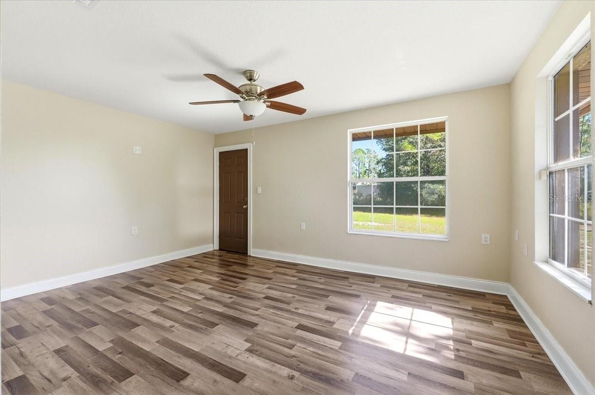 COUNTRY ESTATES - Residential