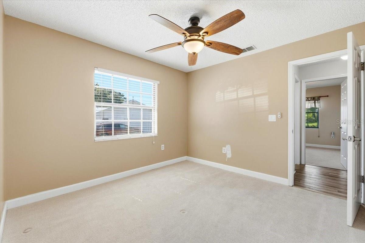 COUNTRY ESTATES - Residential