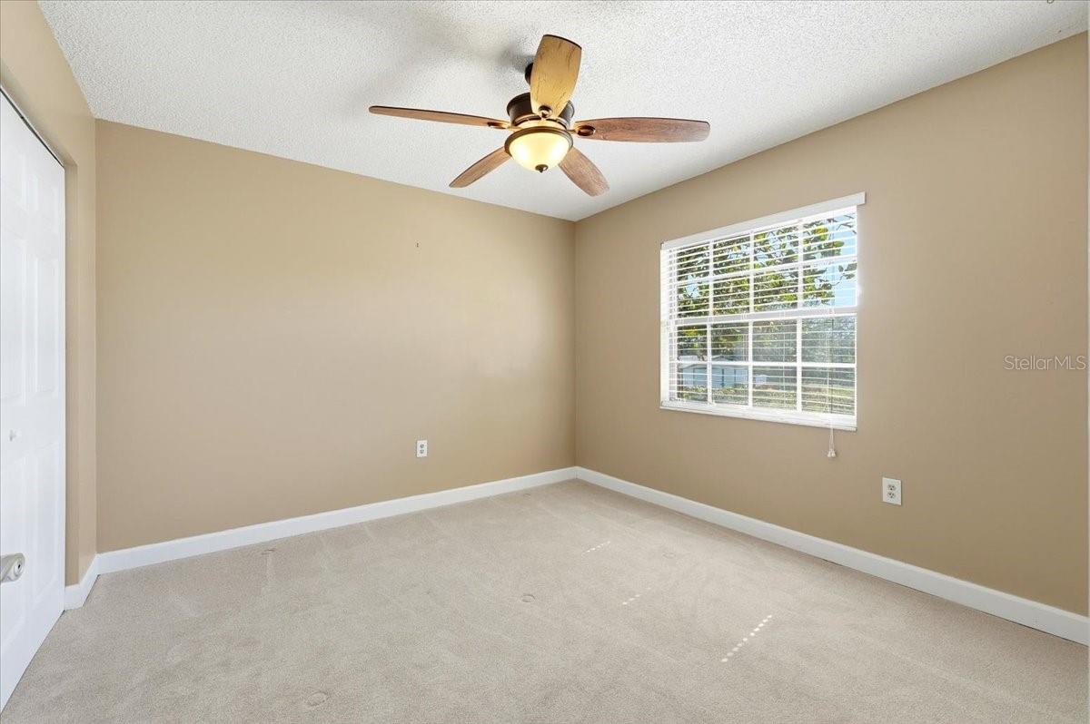 COUNTRY ESTATES - Residential