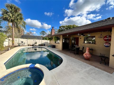 A home in WINTER SPRINGS