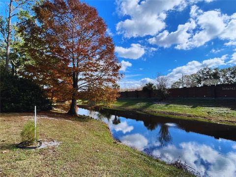 A home in WINTER SPRINGS