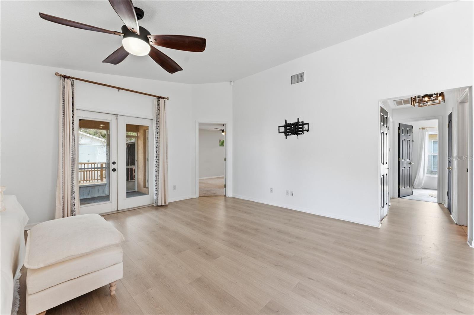 7402 S GERMER STREET