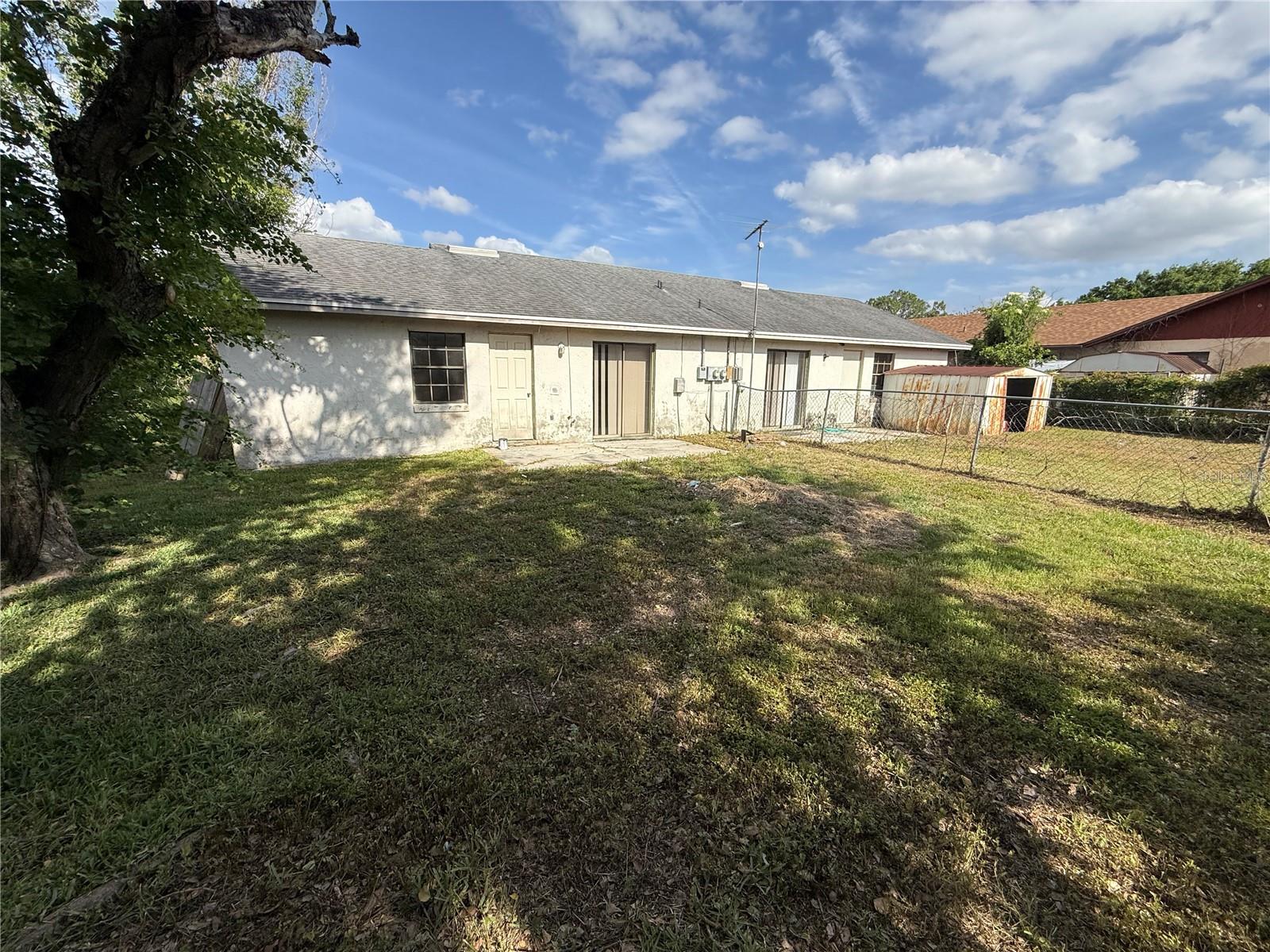 GOLFVIEW MANOR - Residential Income