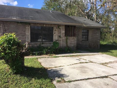 Property photo of 1305-1307 Fairway Drive, Lakeland, FL 33801